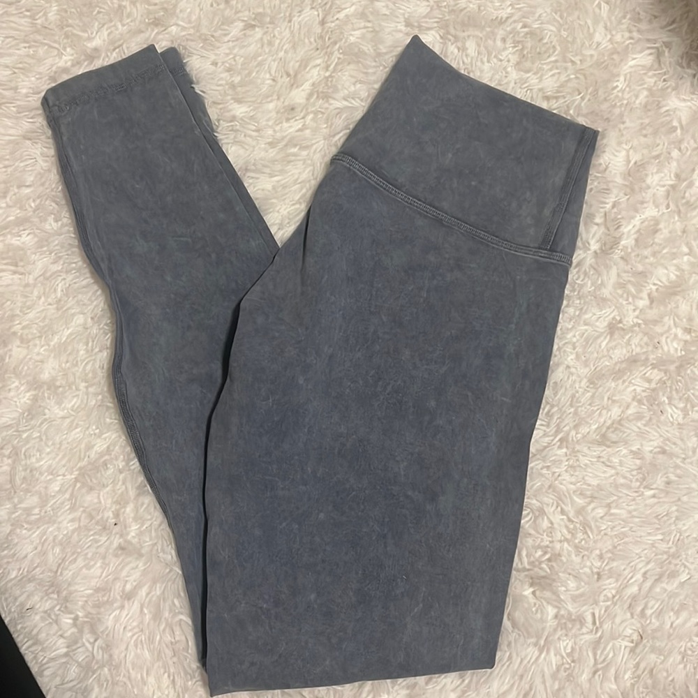 LULU LEMON WUNDER UNDER LEGGINGS